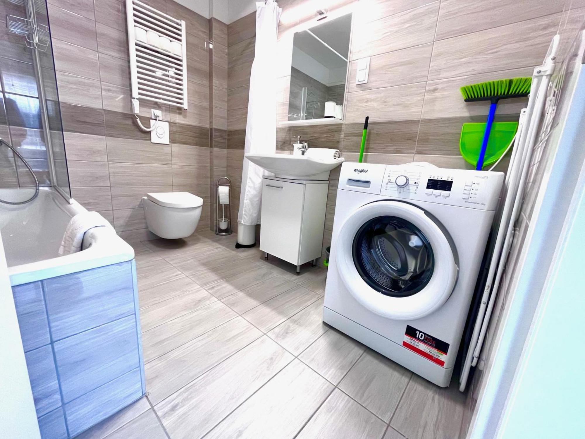 Budapest Downtown Residences Leo - Ac, Elevator, Terrace Luaran gambar